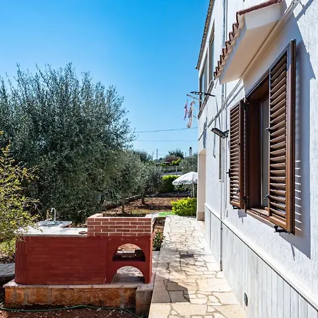 Amorina Villa *
